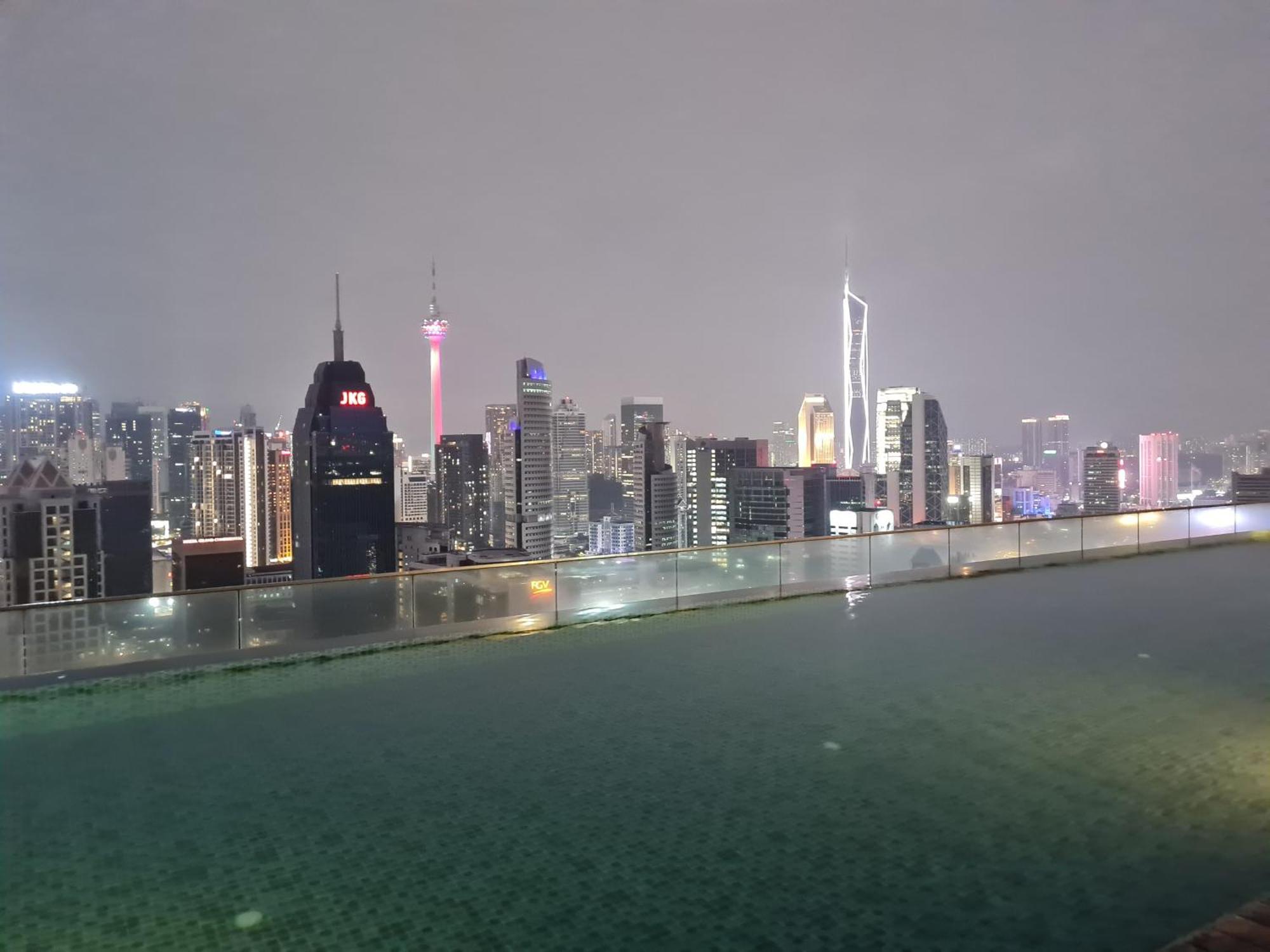 Regalia Skypool 969 Apartment Kuala Lumpur Bagian luar foto