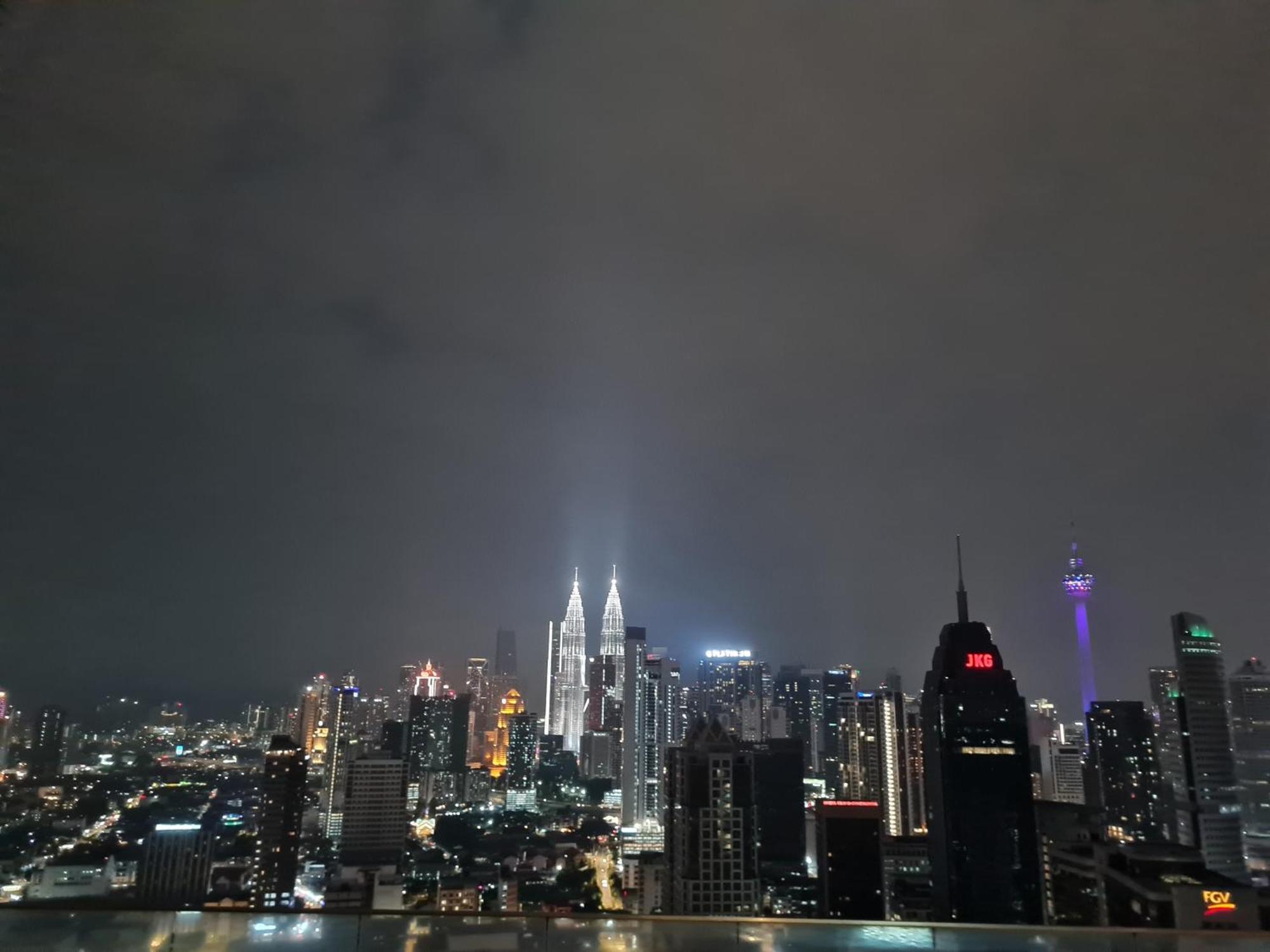 Regalia Skypool 969 Apartment Kuala Lumpur Bagian luar foto
